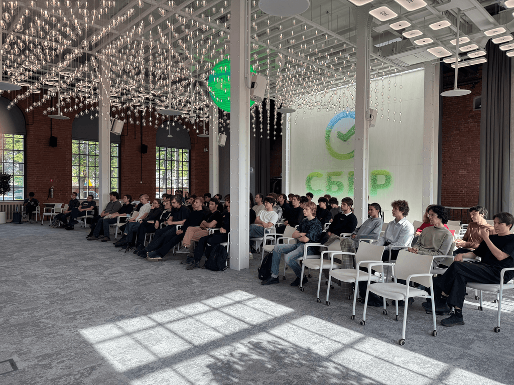 Студенты ИИНД выступили с докладами о дискретной математике на Discrete Meetup 3