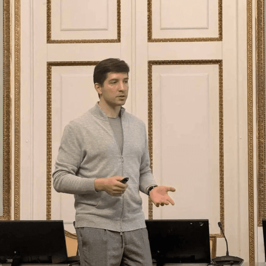 Максим Абрамов в Жилищном комитете СПб