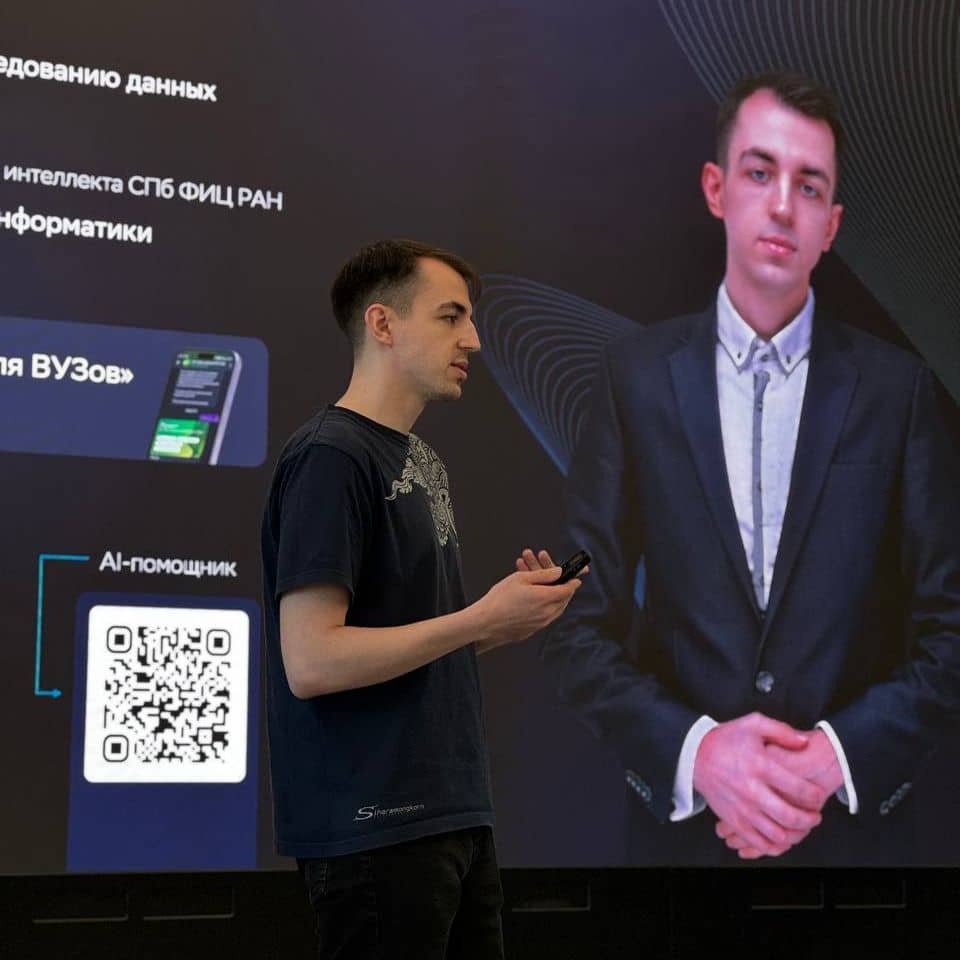 Встреча студентов ИИНДа с преподавателями в Технохабе Сбера